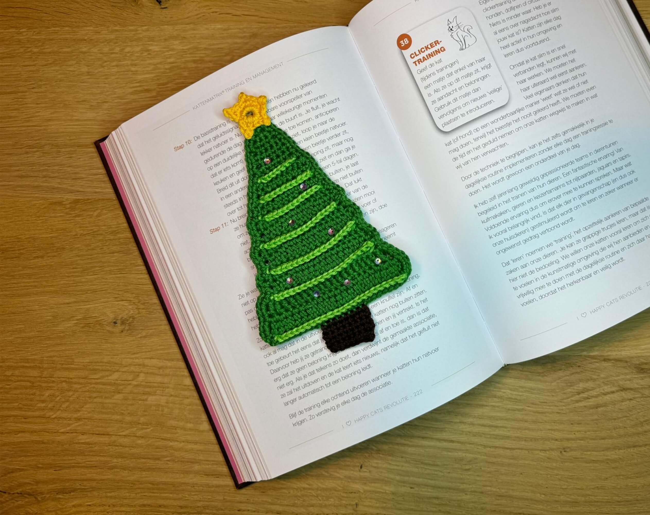 Christmas Tree Bookmark Pattern - Image 2